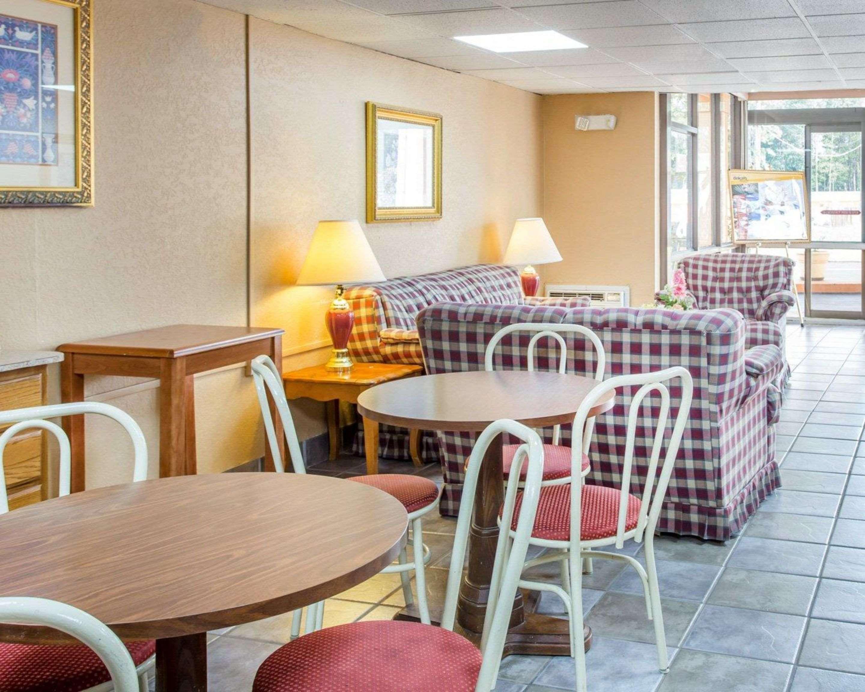 Rodeway Inn Stone Mountain Tucker Exteriör bild